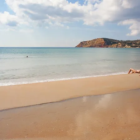 Nine Muses Πανσιόν Ψαθάδικα