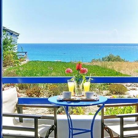 Pensión Nine Muses Psathadika